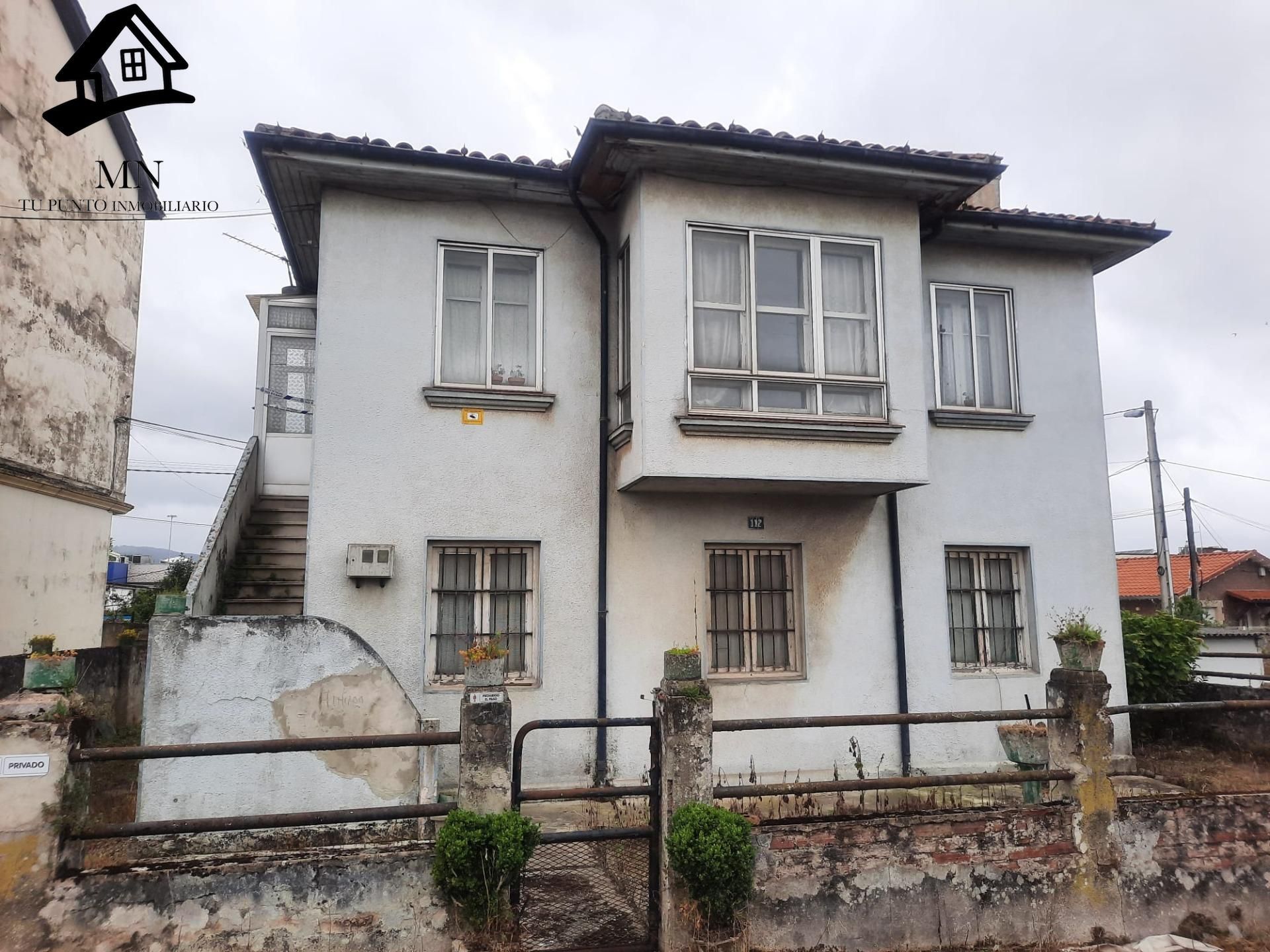 Exterior view of House or chalet for sale in Torrelavega   with Private garden
