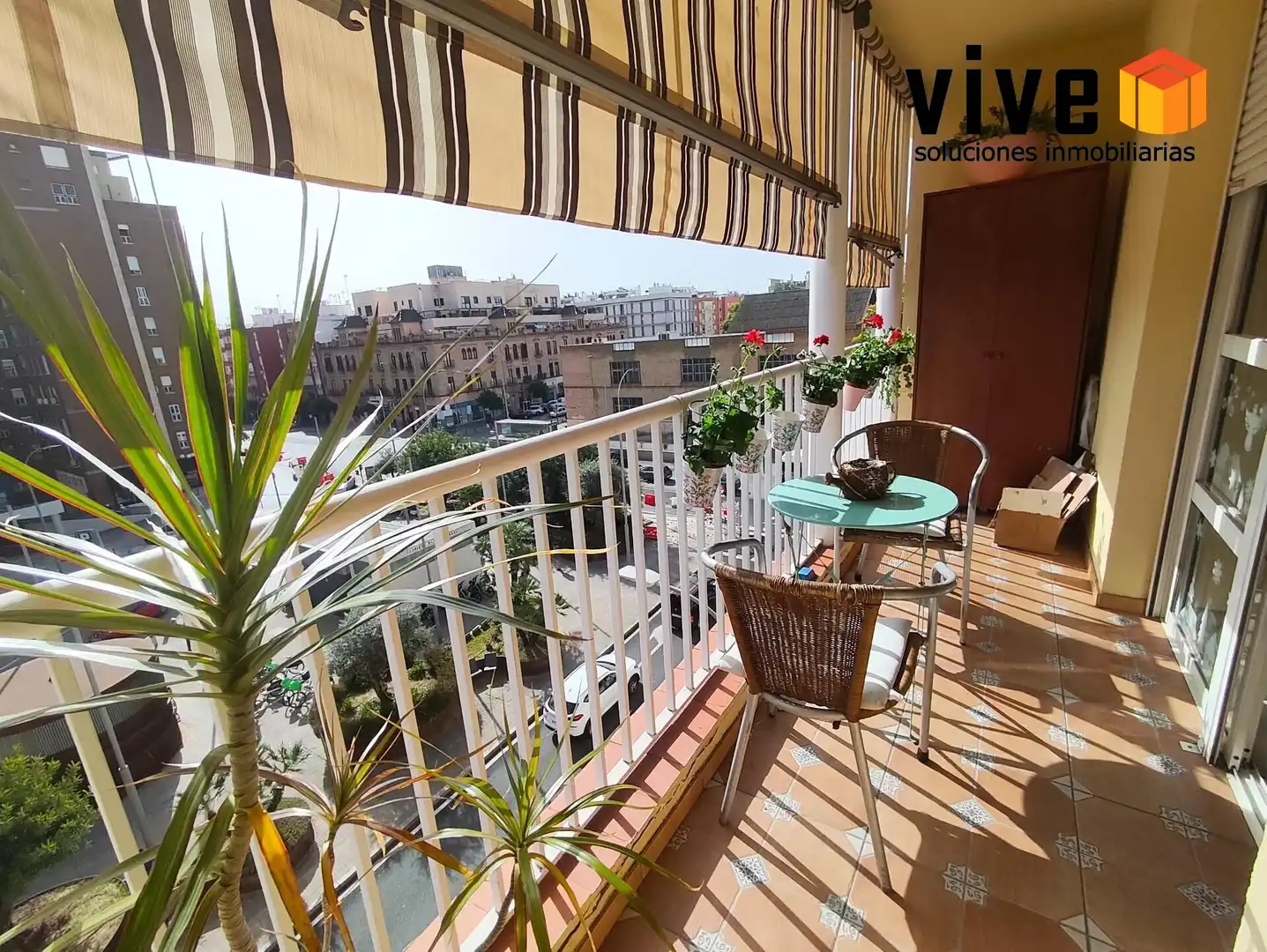Balcony of Flat for sale in Sevilla  with Air Conditioner and Terrace
