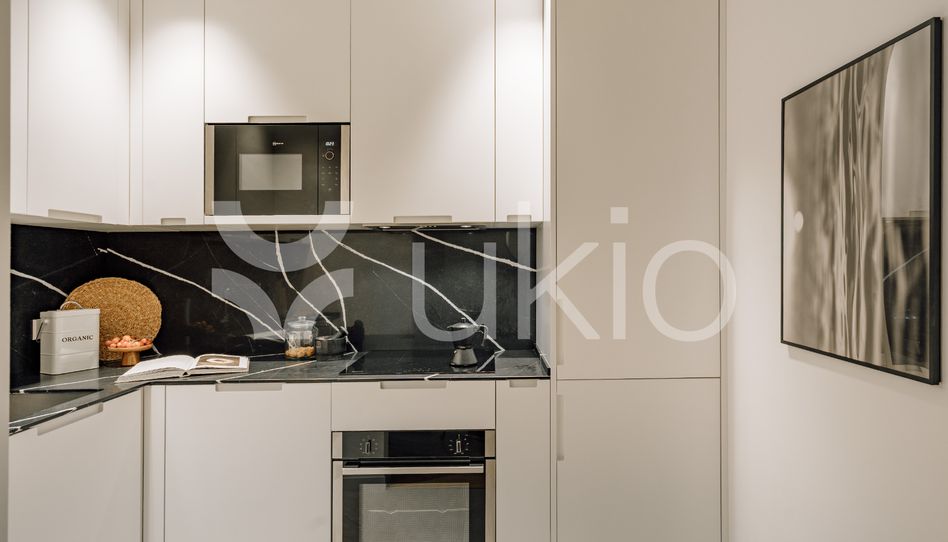 Apartamento de alquiler en Calle de Francisco de Rojas, Trafalgar - Imagen 2
