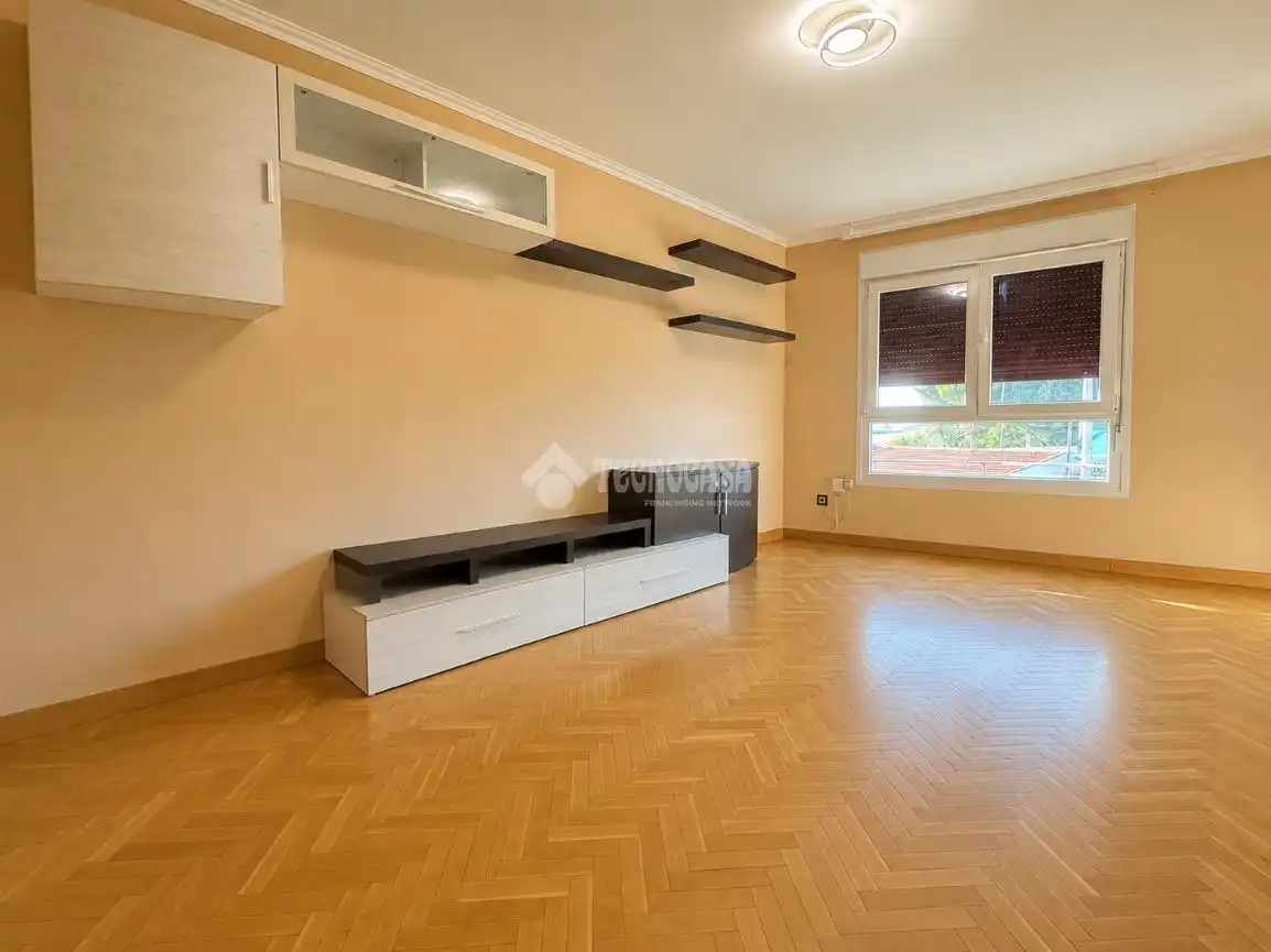 Flat for sale in Torres de la Alameda