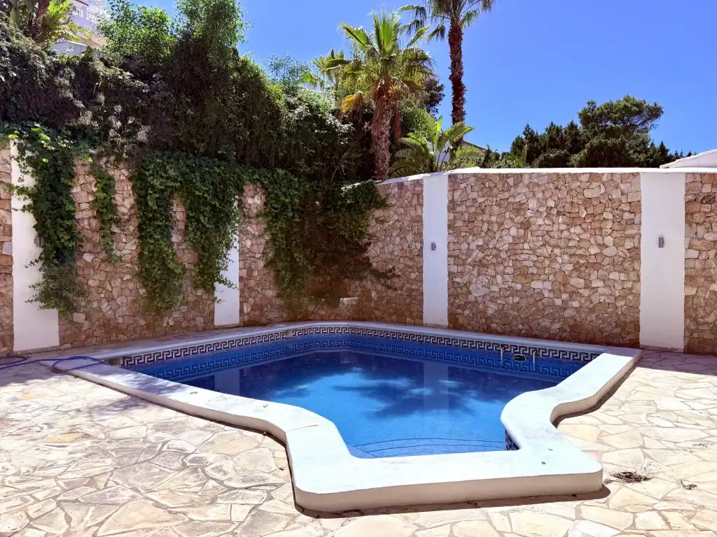 Casa en venta en Calle Calvia, imagen 2