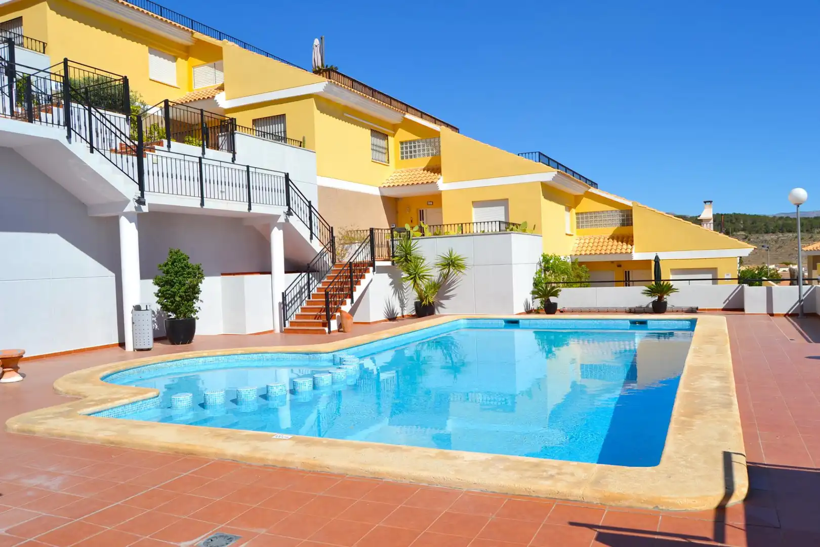 Adosado con piscina en venta en Escandinavia - Cautivador, imagen 2