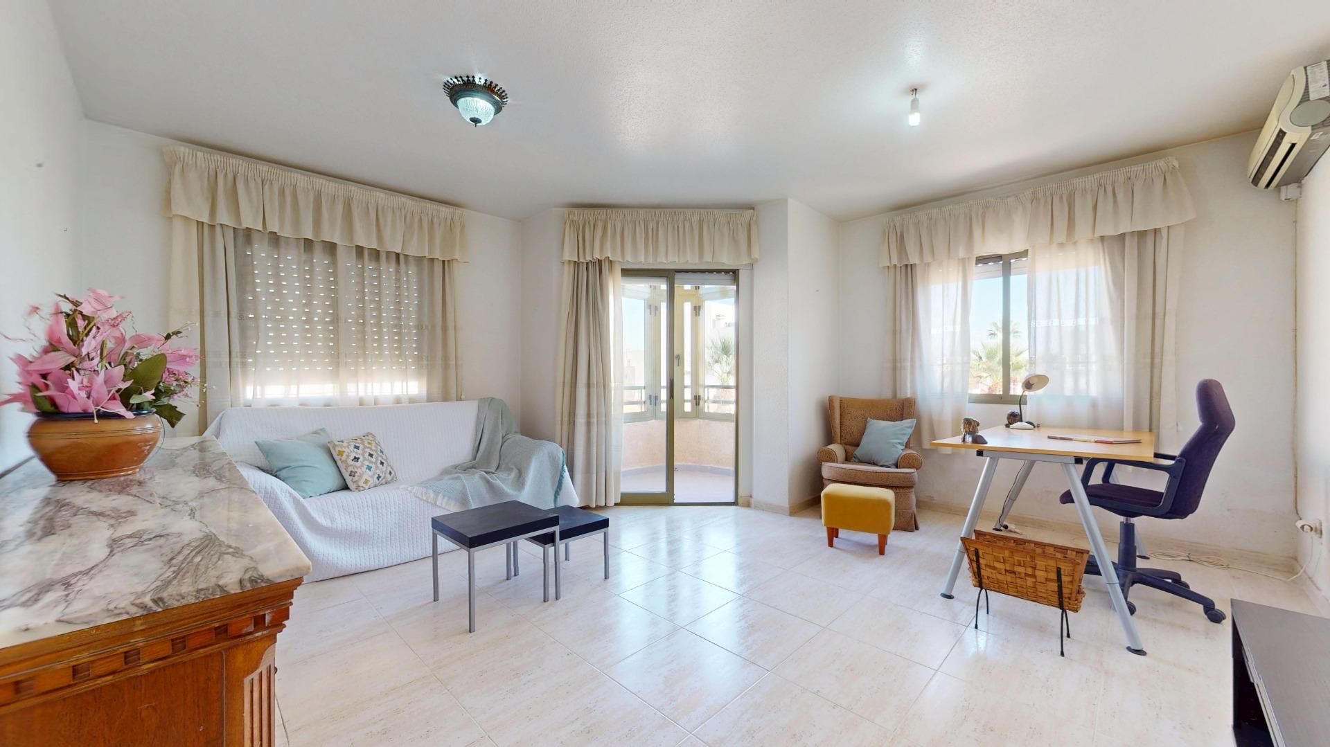 Living room of Flat for sale in Los Alcázares  with Air Conditioner and Balcony