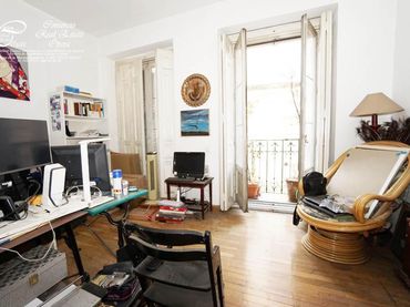 Flat with balcony for sale in Centro