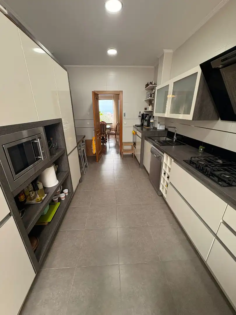 Cuina de Casa o xalet en venda en Ceuta amb Aire condicionat, Calefacció i Jardí privat
