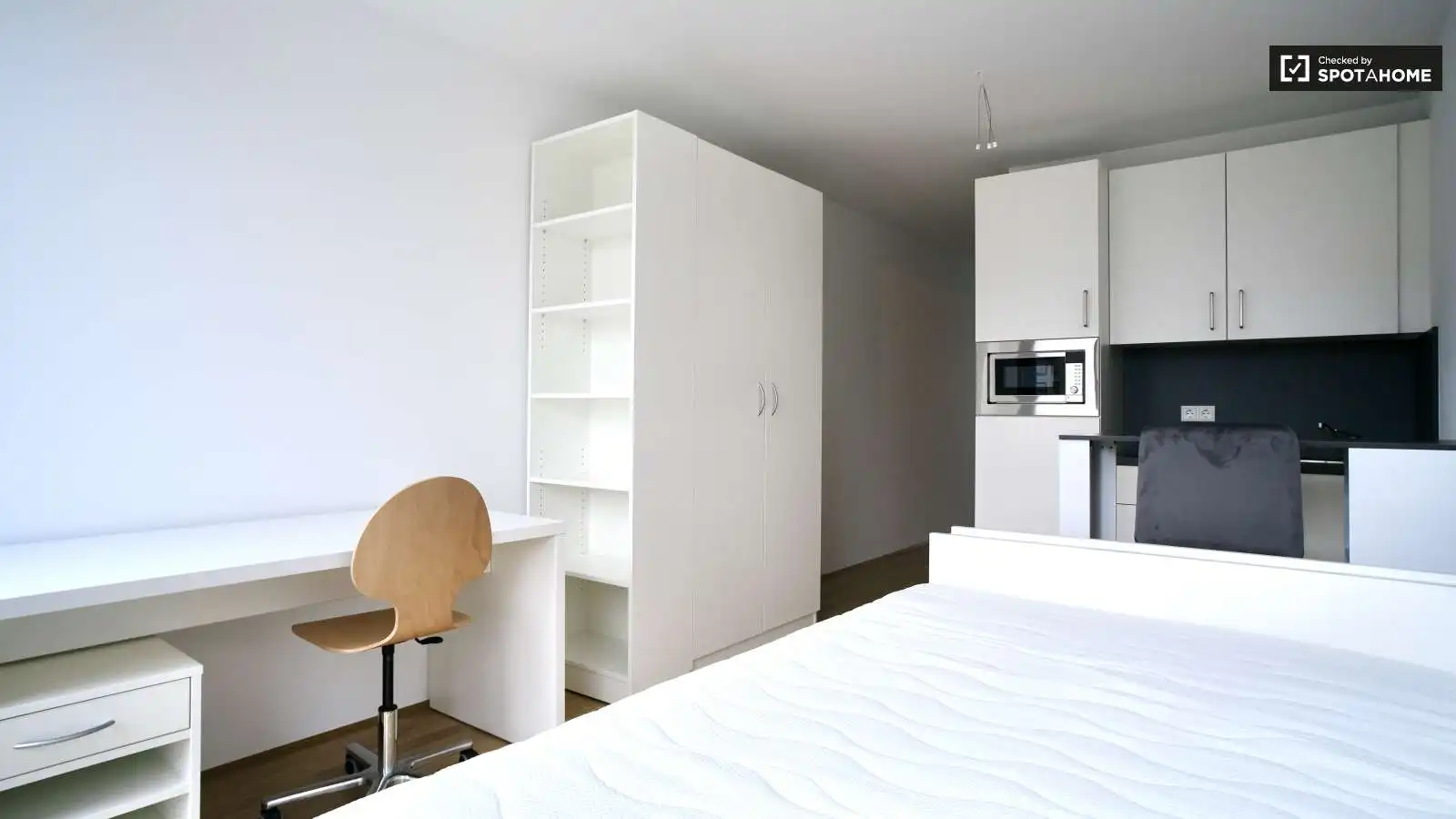 Dormitori de Apartament per a compartir en Sot de Ferrer amb Aire condicionat, Terrassa i Moblat