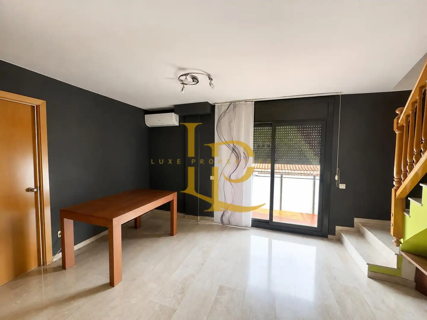 Duplex with terrace for sale in Carrer de la Mare de Déu de Lourdes, imagen 5