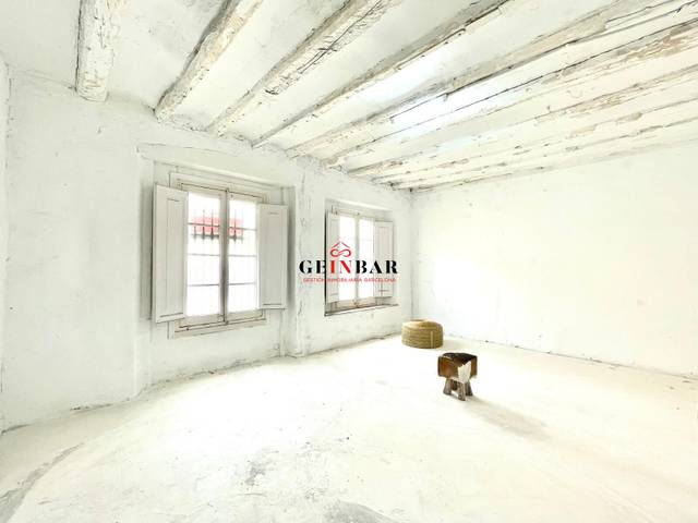 Local comercial en Venta en  CONSELL DE LA VILA en Sarrià