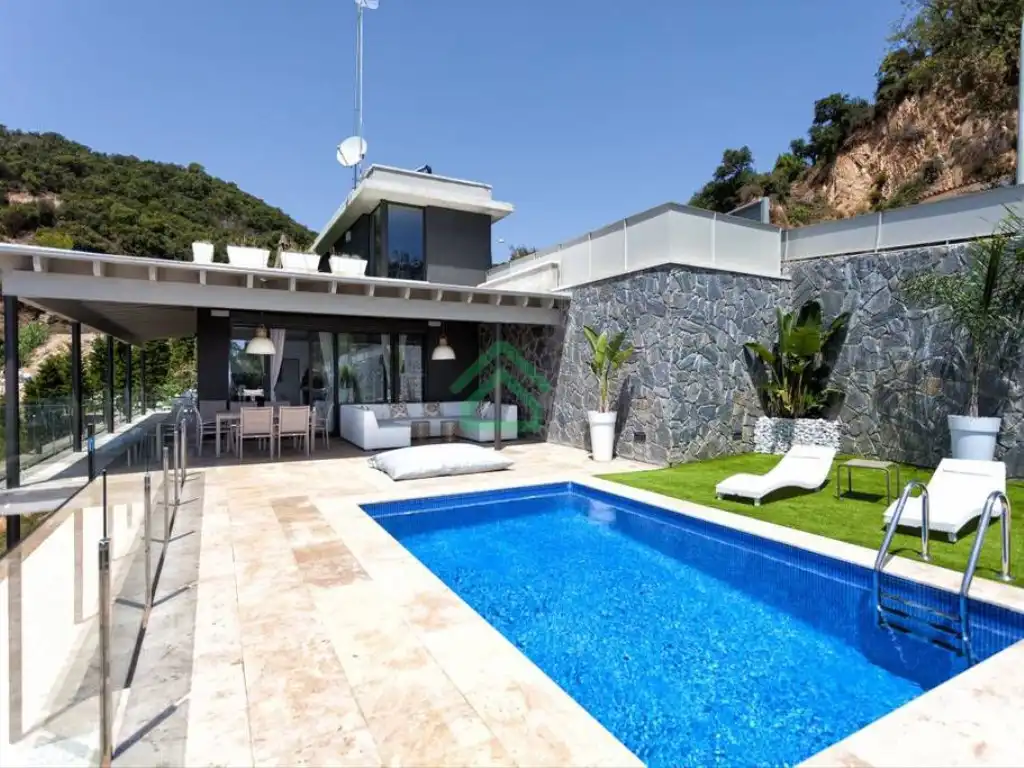 Villa à vendre à Calle Leo