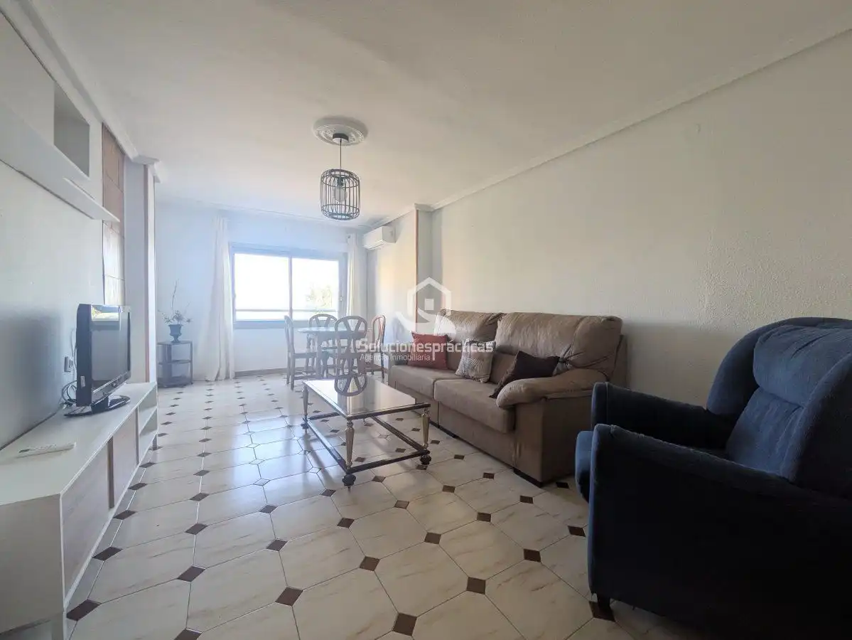 Flat with terrace to rent in Andalucía, imagen 3