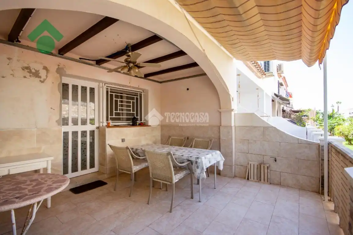 Terraza de Casa adosada en venta en Rincón de la Victoria con Aire acondicionado y Piscina comunitaria