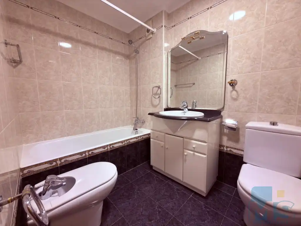 Baño de Piso en venta en Donostia - San Sebastián  con Balcón