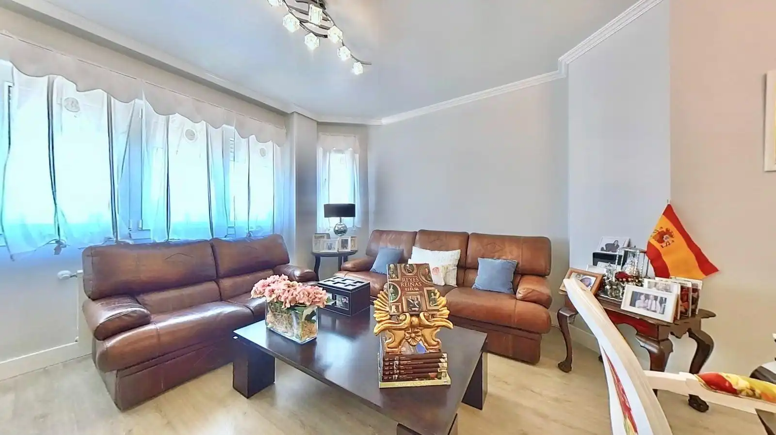 Sala de estar de Apartamento en venta en Boadilla del Monte con Aire acondicionado, Calefacción y Jardín privado