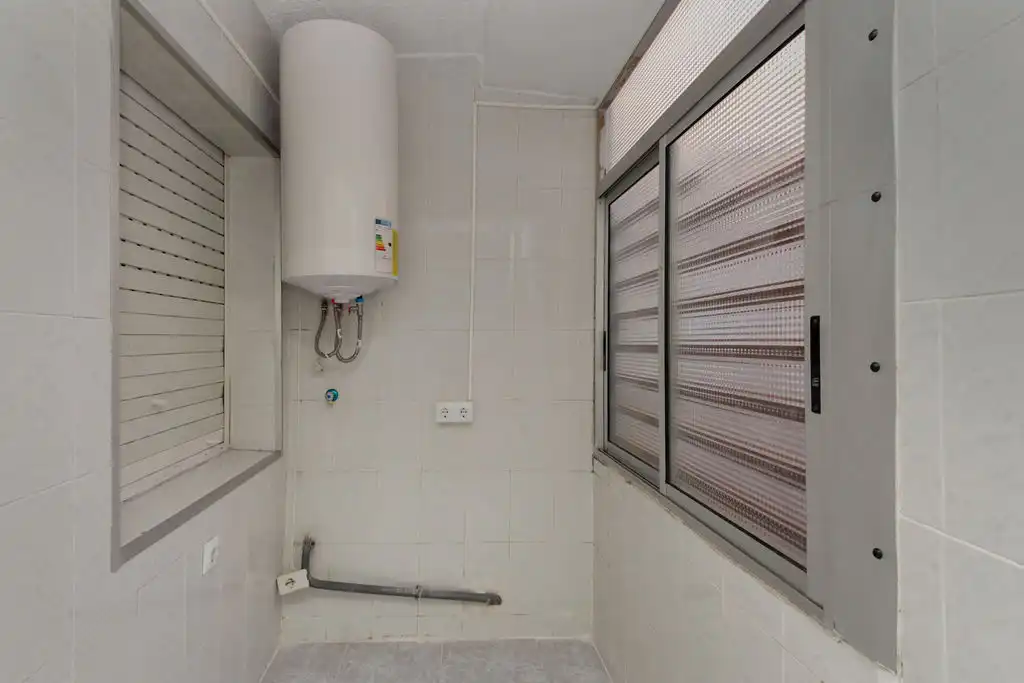 Bany de Pis en venda en Tarragona amb Terrassa, Balcó i Alarma