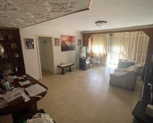 Sala d'estar de Pis en venda en  Sevilla Capital amb Aire condicionat