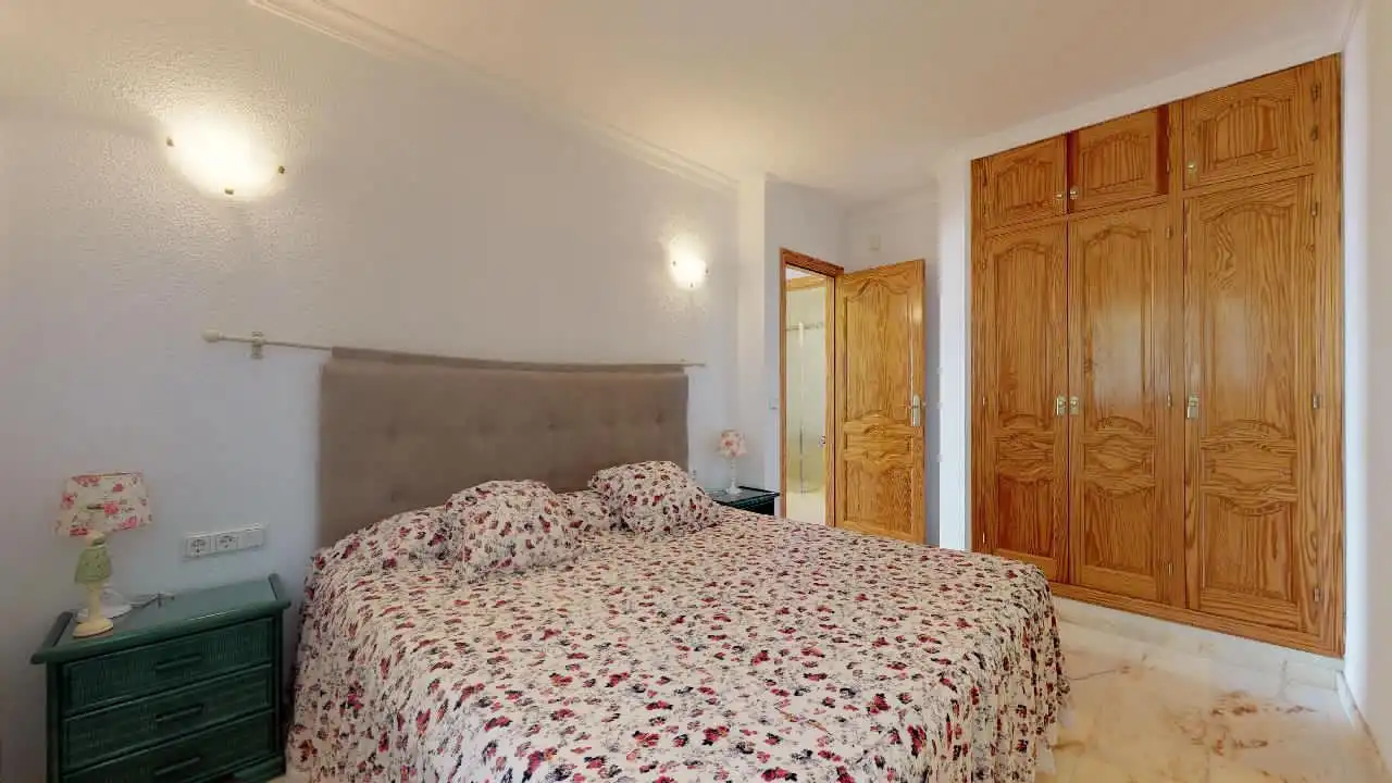Bedroom of Houses for sale in Calpe / Calp