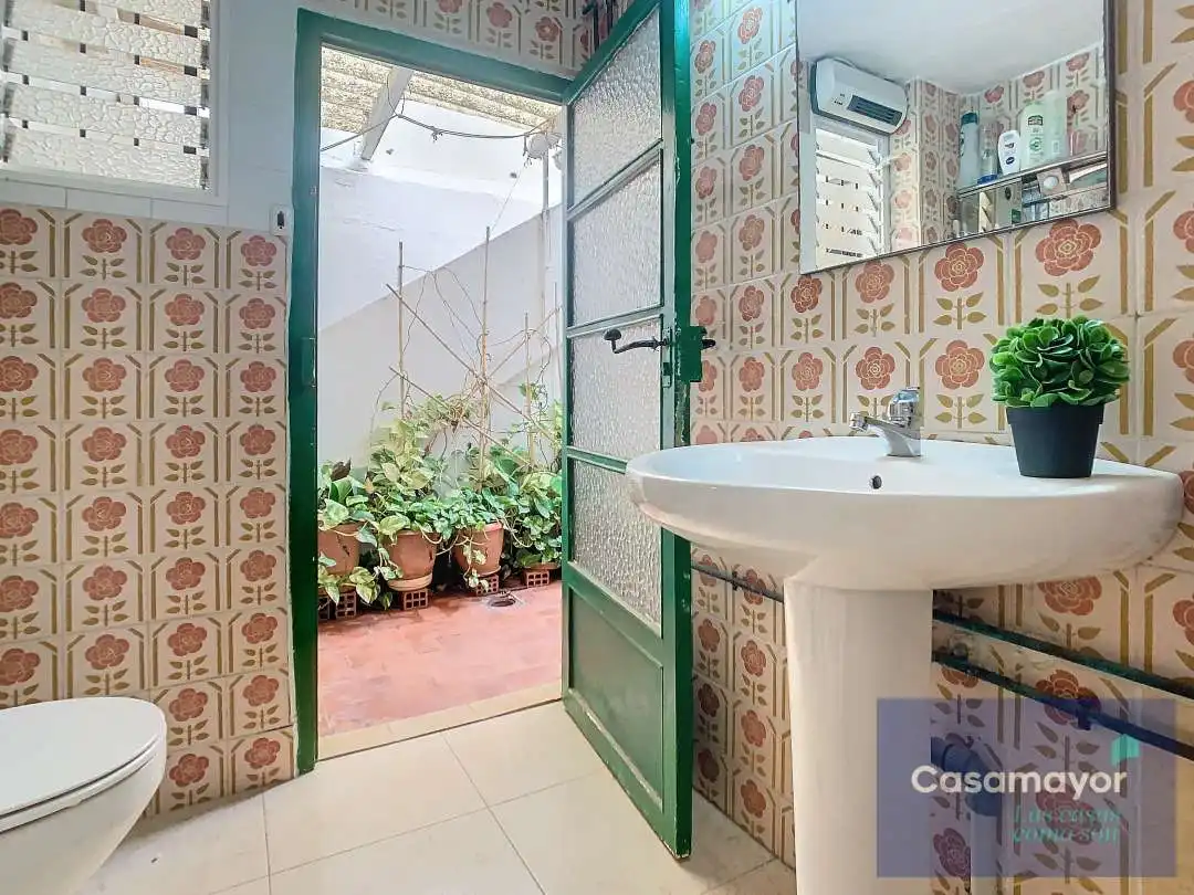 Bathroom of Houses for sale in El Campello  with Terrace and Storage room