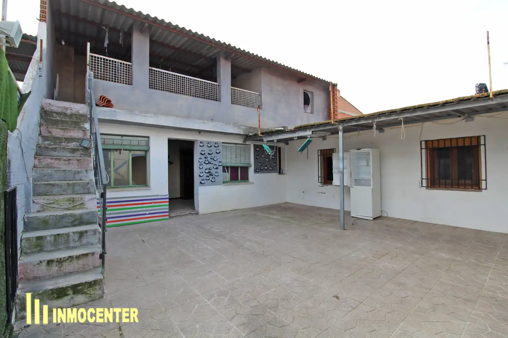 Vista exterior de Casa o xalet en venda en Fuensalida amb Calefacció i Terrassa