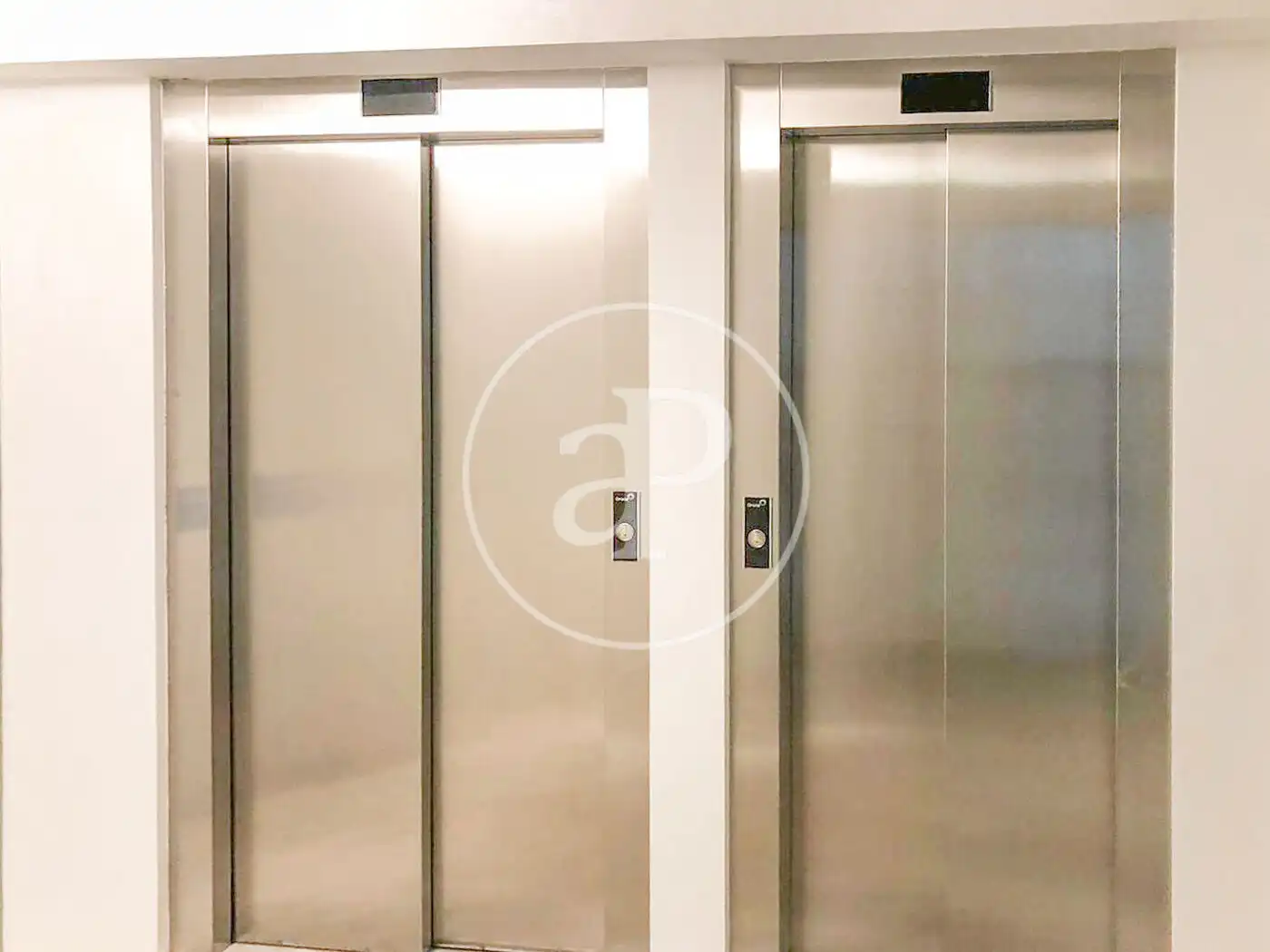 Habitación de Piso en venta en Valencia con Aire acondicionado, Calefacción y Jardín privado