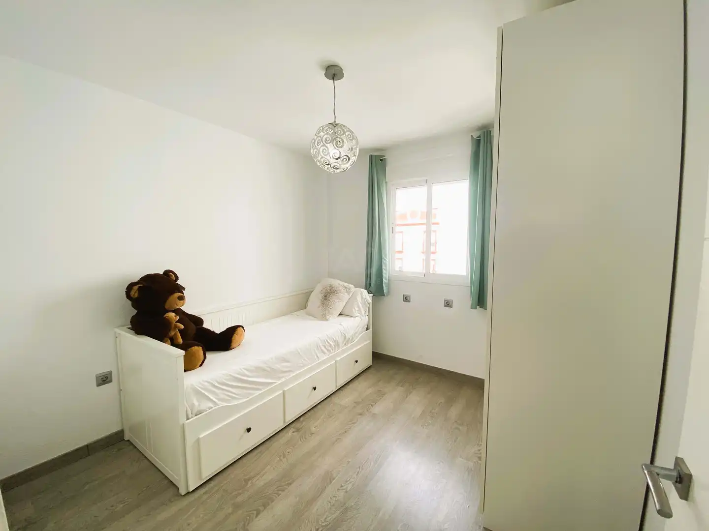 Bedroom of Flat for sale in Chiclana de la Frontera  with Air Conditioner and Heating