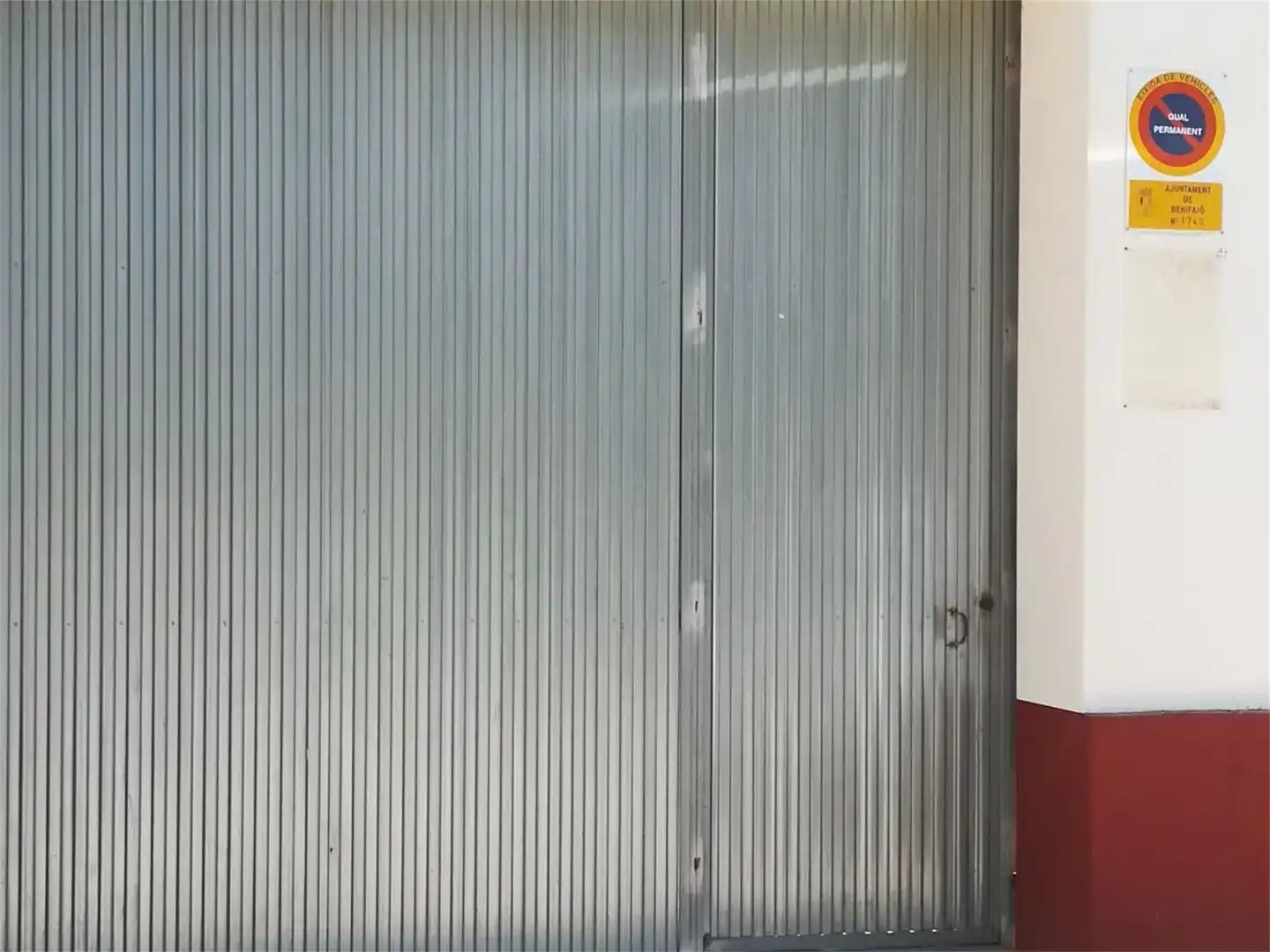 Außenansicht von Garage zur Miete in Benifaió