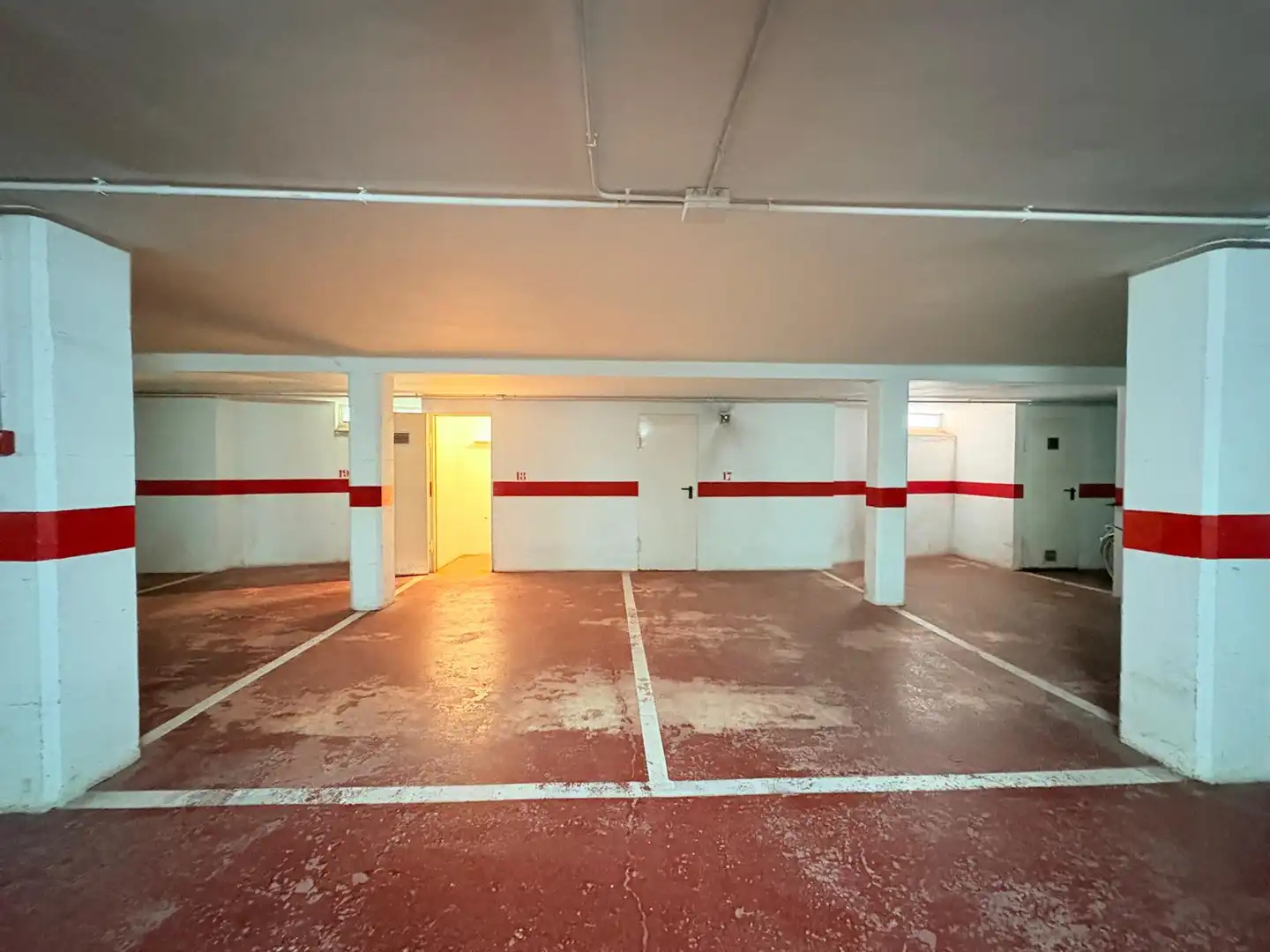 Parking de Dúplex en venta en Torredembarra con Aire acondicionado, Terraza y Horno