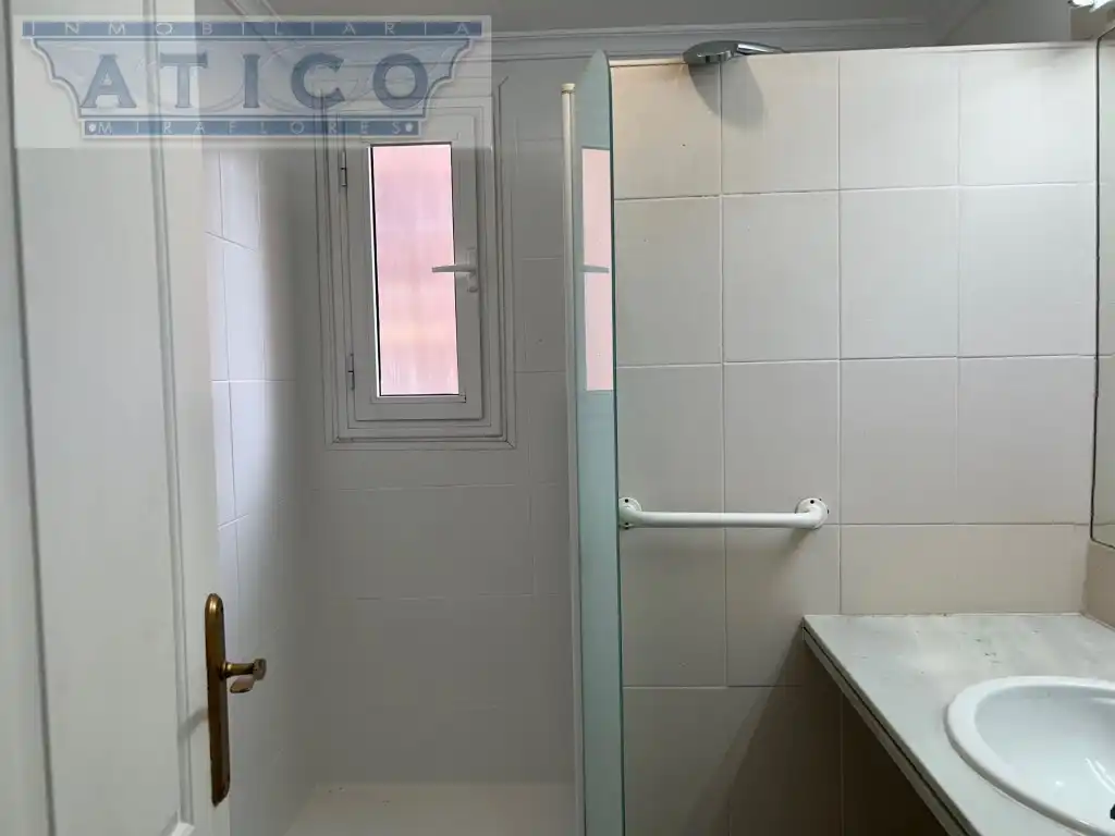 Bany de Pis en venda en Sevilla