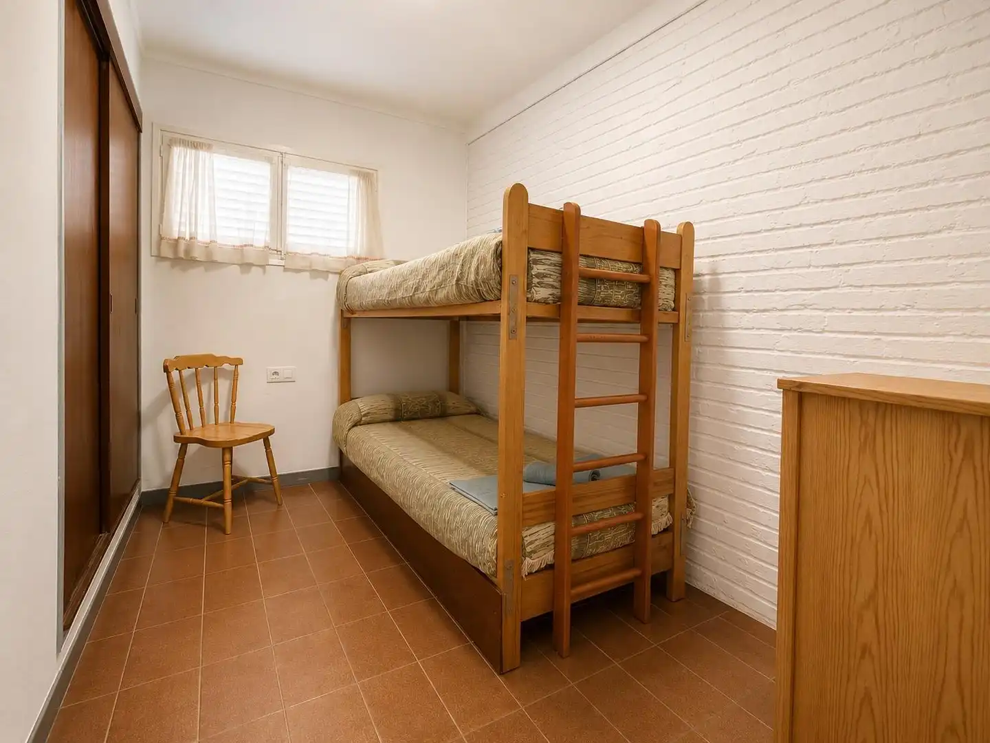 Schlafzimmer von Wohnung zum Verkauf in Salou mit Klimaanlage, Terrasse und Möbliert