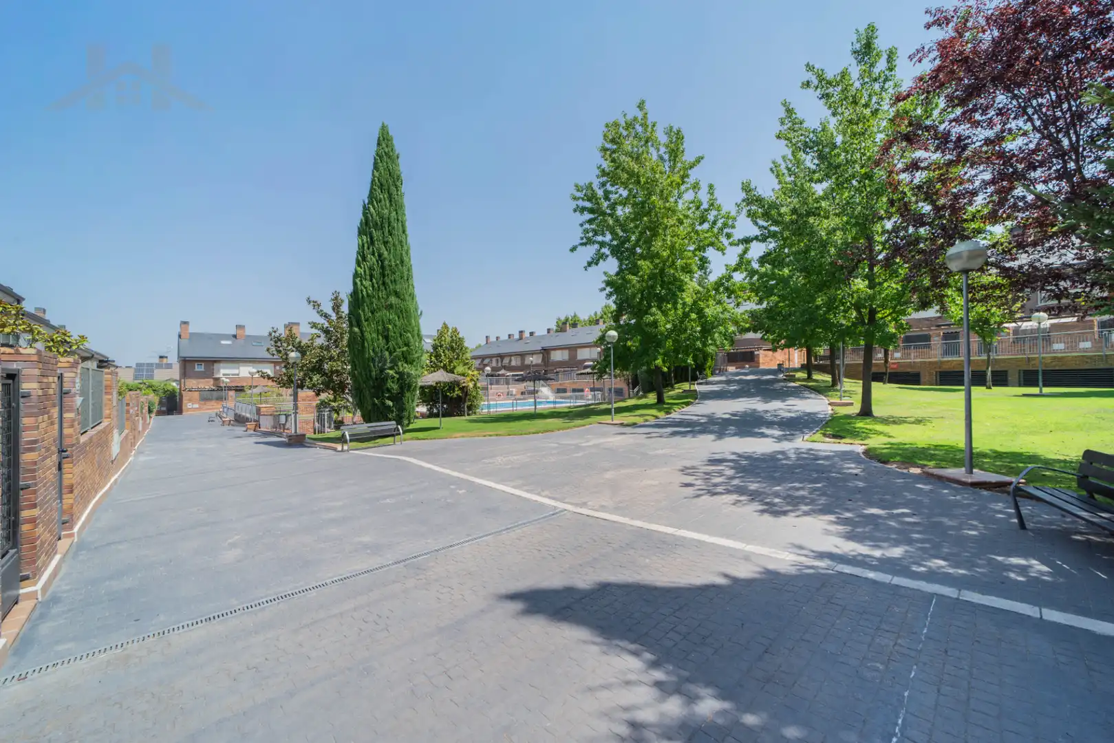 Vista exterior de Casa o xalet en venda en Boadilla del Monte amb Aire condicionat, Calefacció i Jardí privat