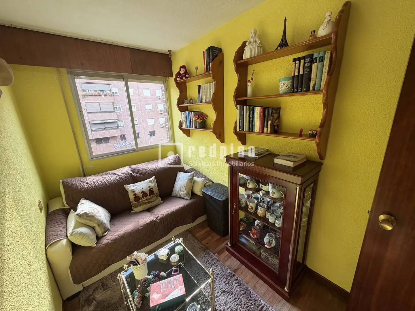 Habitación de Piso en venta en Madrid con Calefacción, Parquet y Terraza