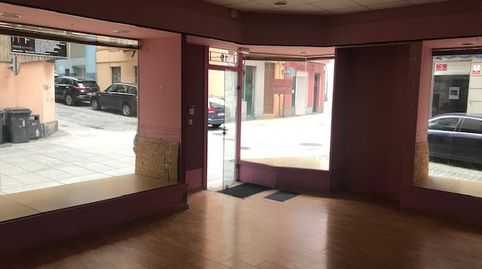BAJO MUY CENTRICO ESQUINA , ESACAPARATE Y ASEO