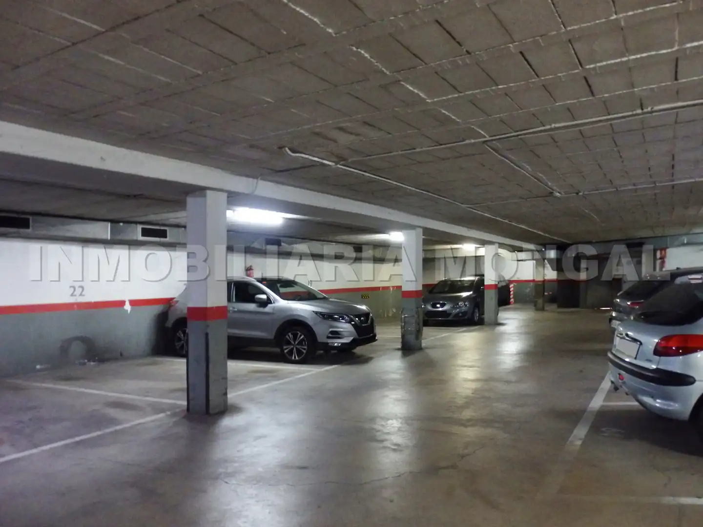 Aparcament de Garatge en venda en Sant Boi de Llobregat