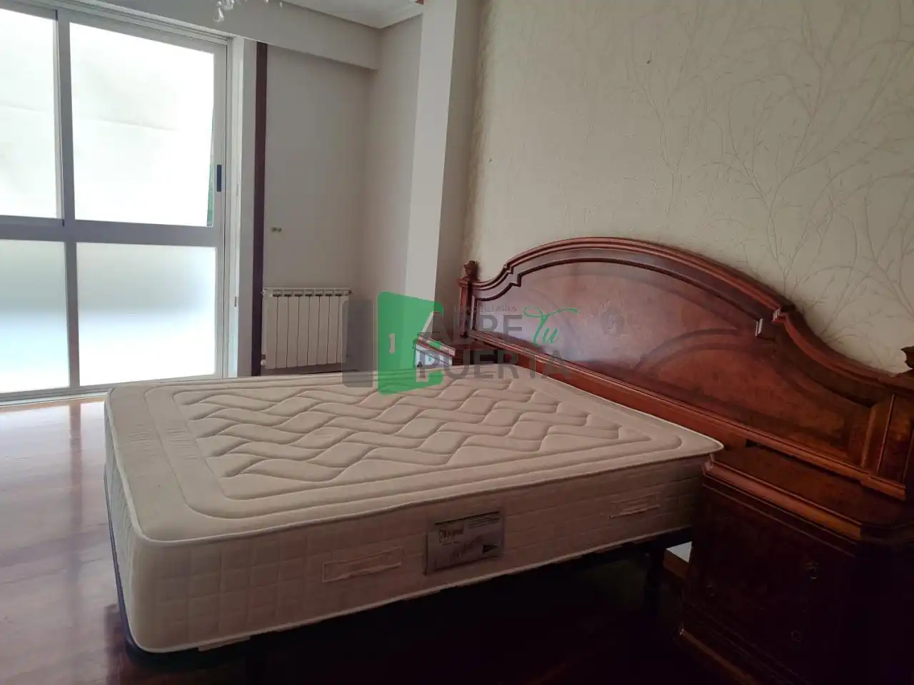 Habitación de Piso de alquiler en Ourense Capital  con Calefacción, Parquet y Trastero
