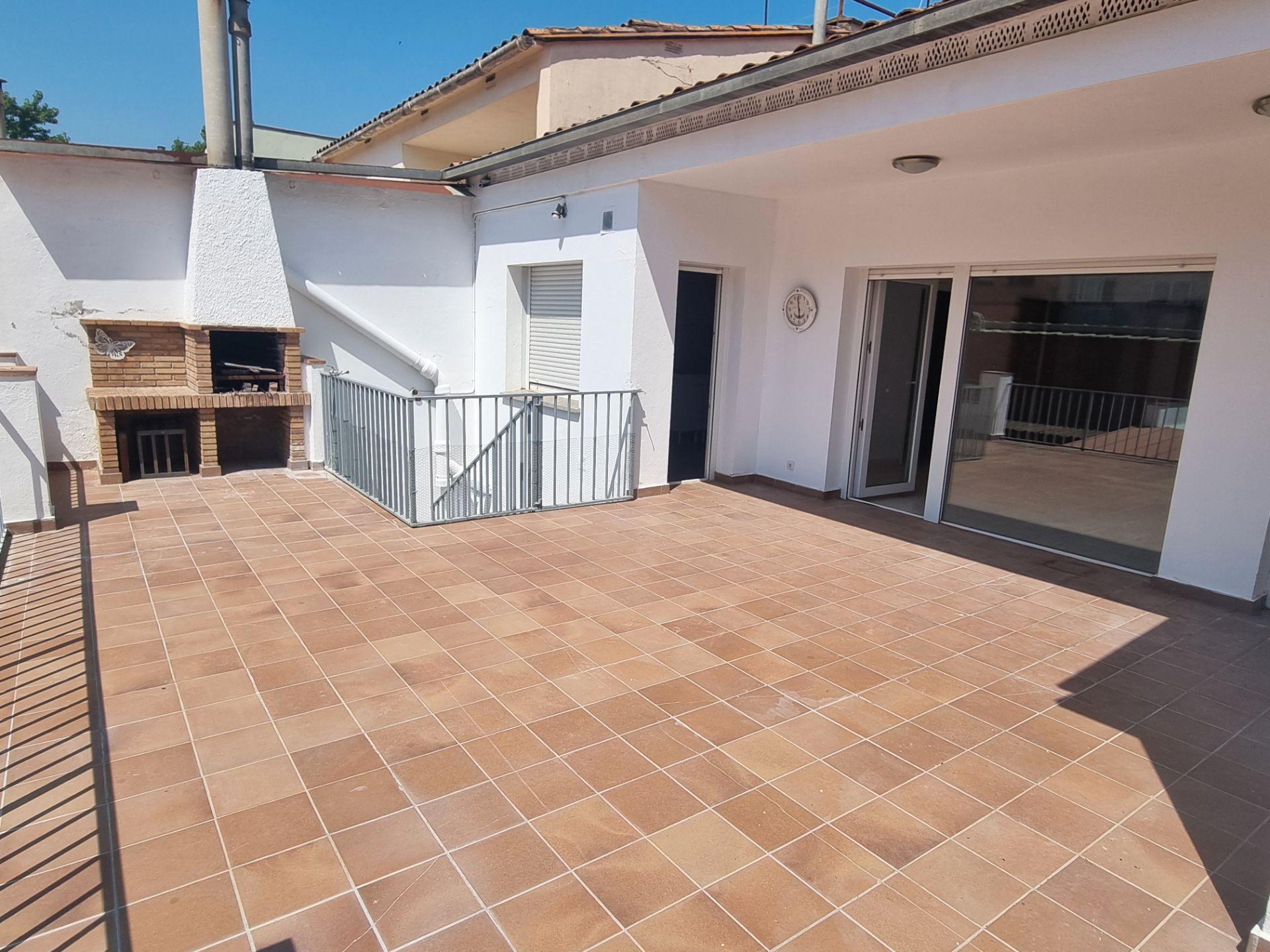 Terrassa de Casa adosada en venda en Salt amb Calefacció, Terrassa i Traster
