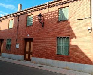 Exterior view of House or chalet for sale in Paredes de Nava
