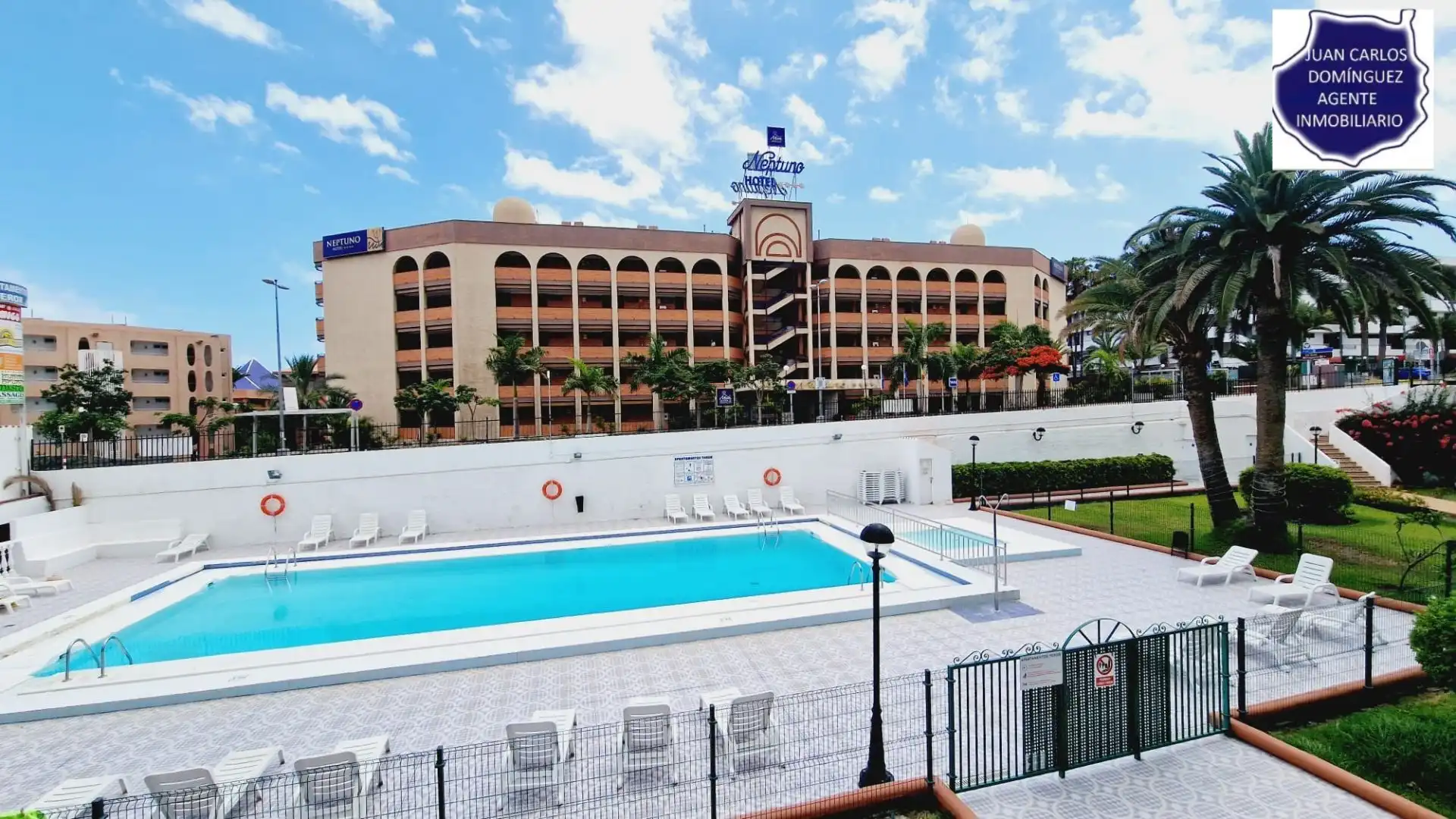 Piscina de Apartament de lloguer en San Bartolomé de Tirajana amb Aire condicionat, Terrassa i Moblat