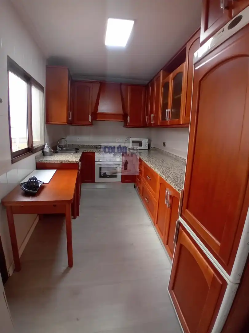 Casa con terraza en venta en Martos, imagen 3