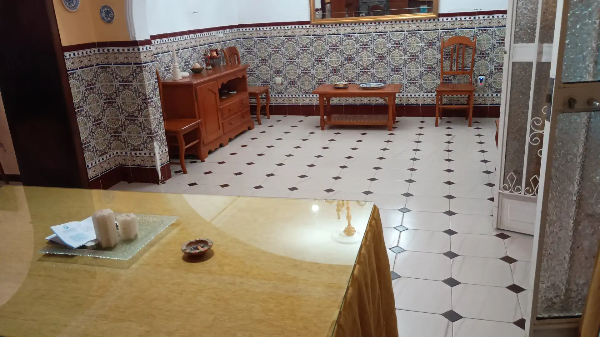 Esszimmer von Einfamilien-Reihenhaus zur Miete in Villanueva del Ariscal mit Privatgarten, Ofen und Waschmaschine