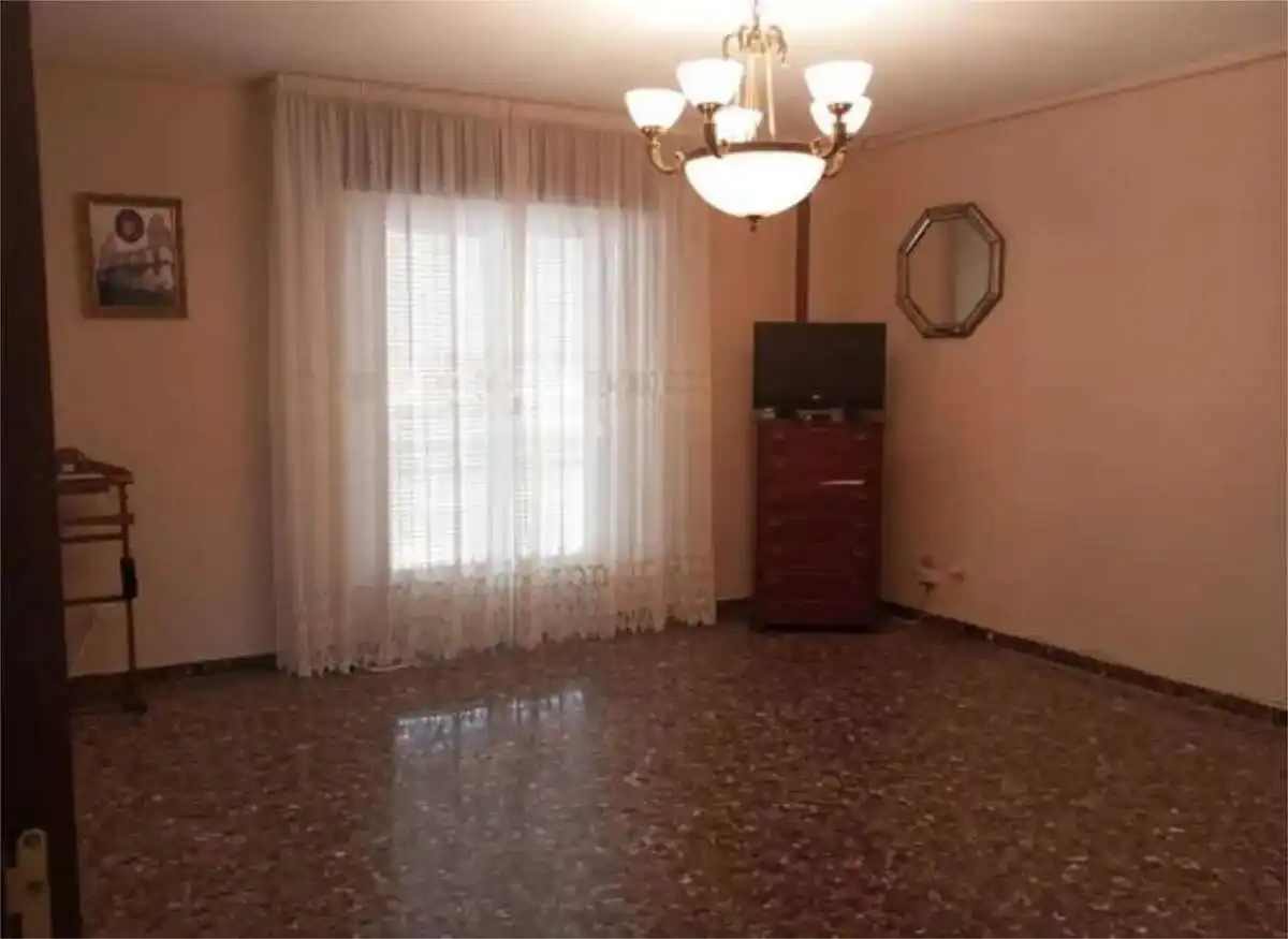 Piso con ascensor en venta en Alcalá la Real, imagen 2