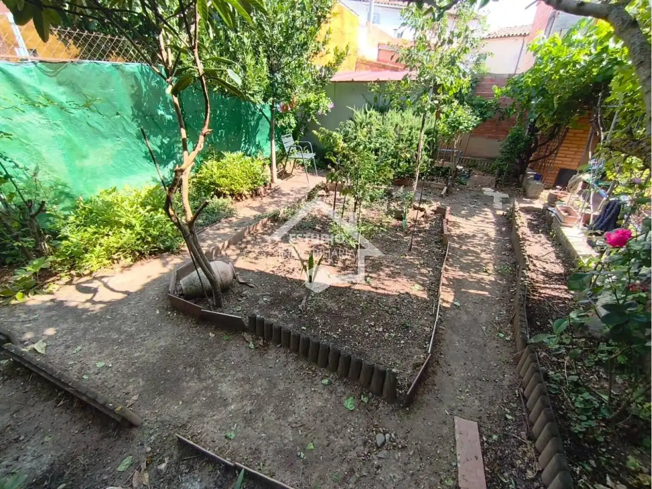 Houses for sale in Alesanco  with Heating, Private garden and Furnished