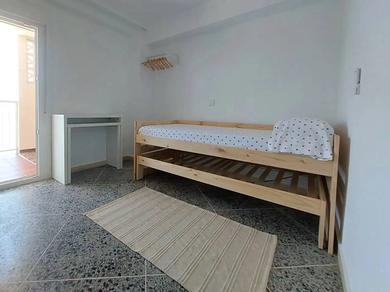 Habitación de Piso de alquiler en Sueca con Aire acondicionado, Terraza y Amueblado