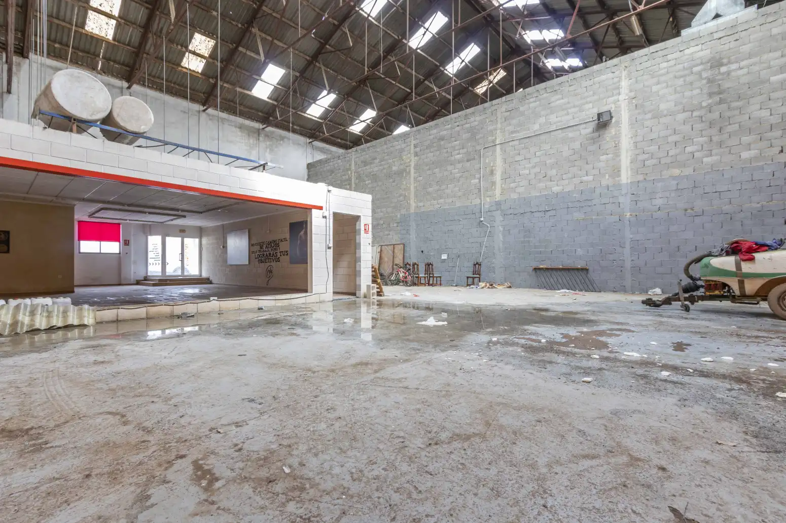 Industrial buildings for sale in Faura