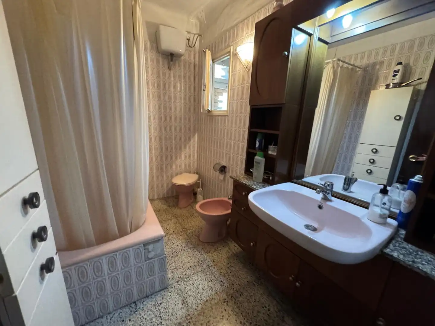 Baño de Piso en venta en Barcelona con Aire acondicionado, Terraza y Horno