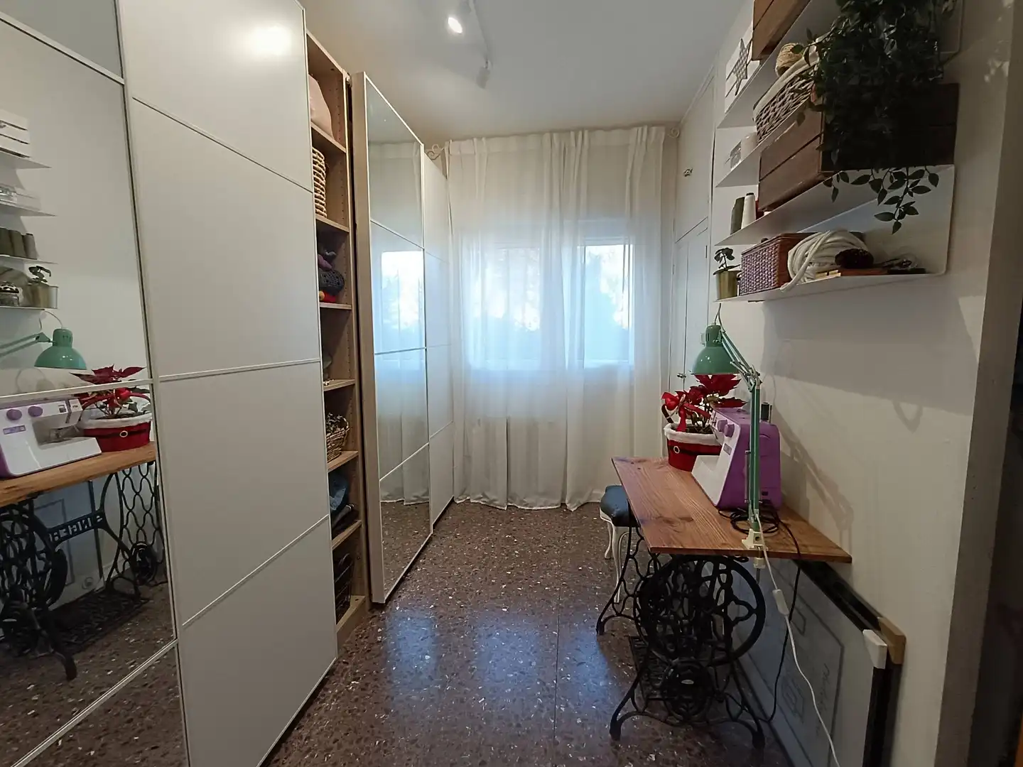 Habitación de Casa o chalet en venta en Castellar del Vallès con Calefacción, Balcón y Jacuzzi