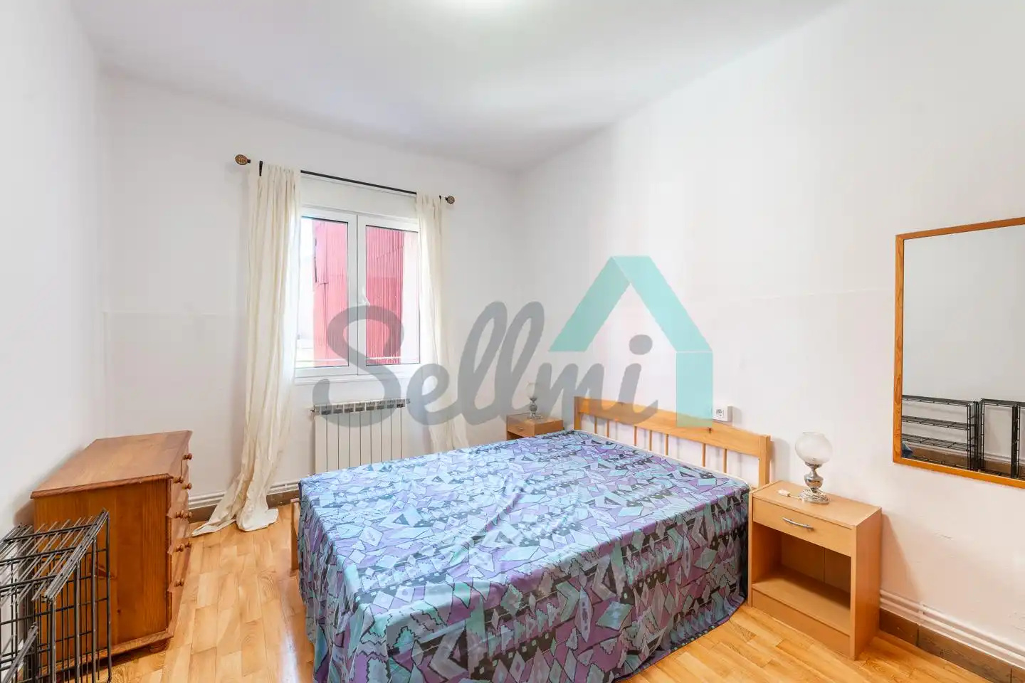 Habitación de Piso de alquiler en Oviedo  con Calefacción y Amueblado