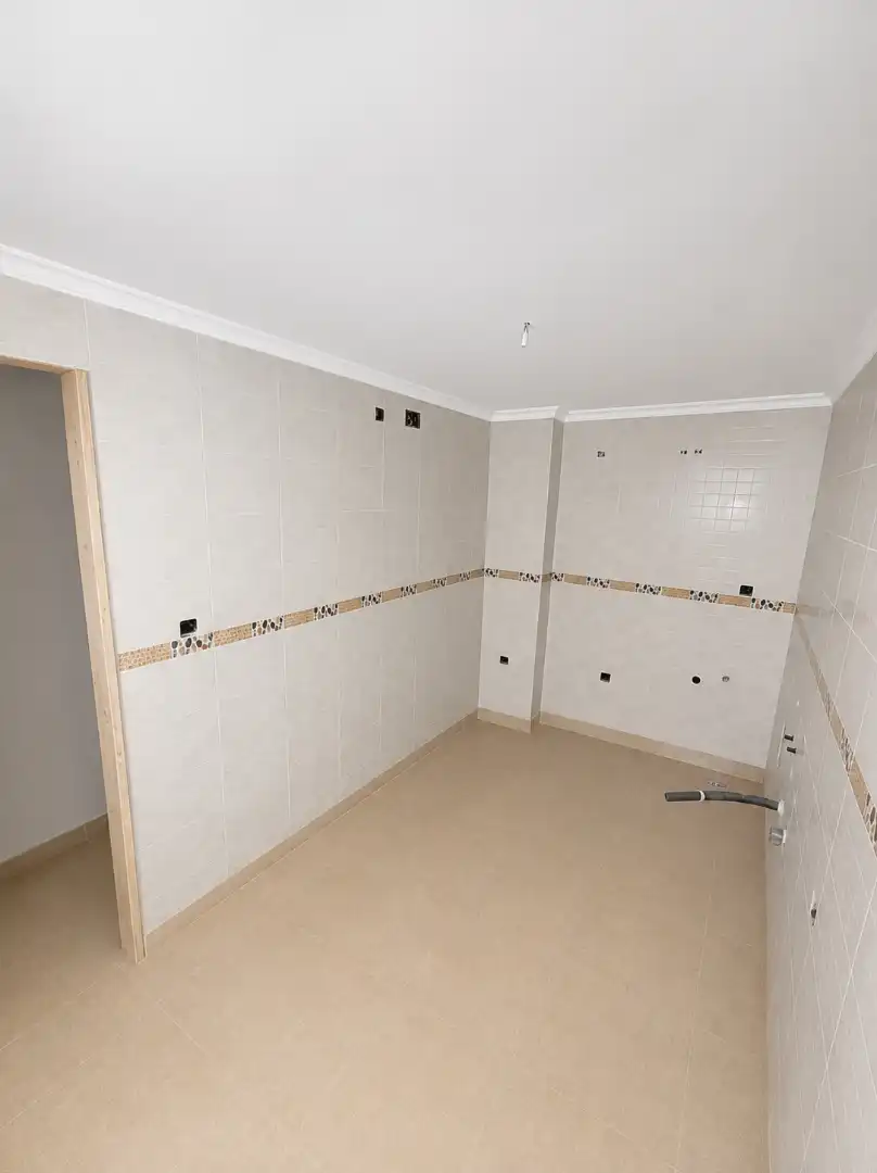 Badezimmer von Einfamilien-Reihenhaus zum Verkauf in Onda mit Terrasse, Abstellraum und Balkon