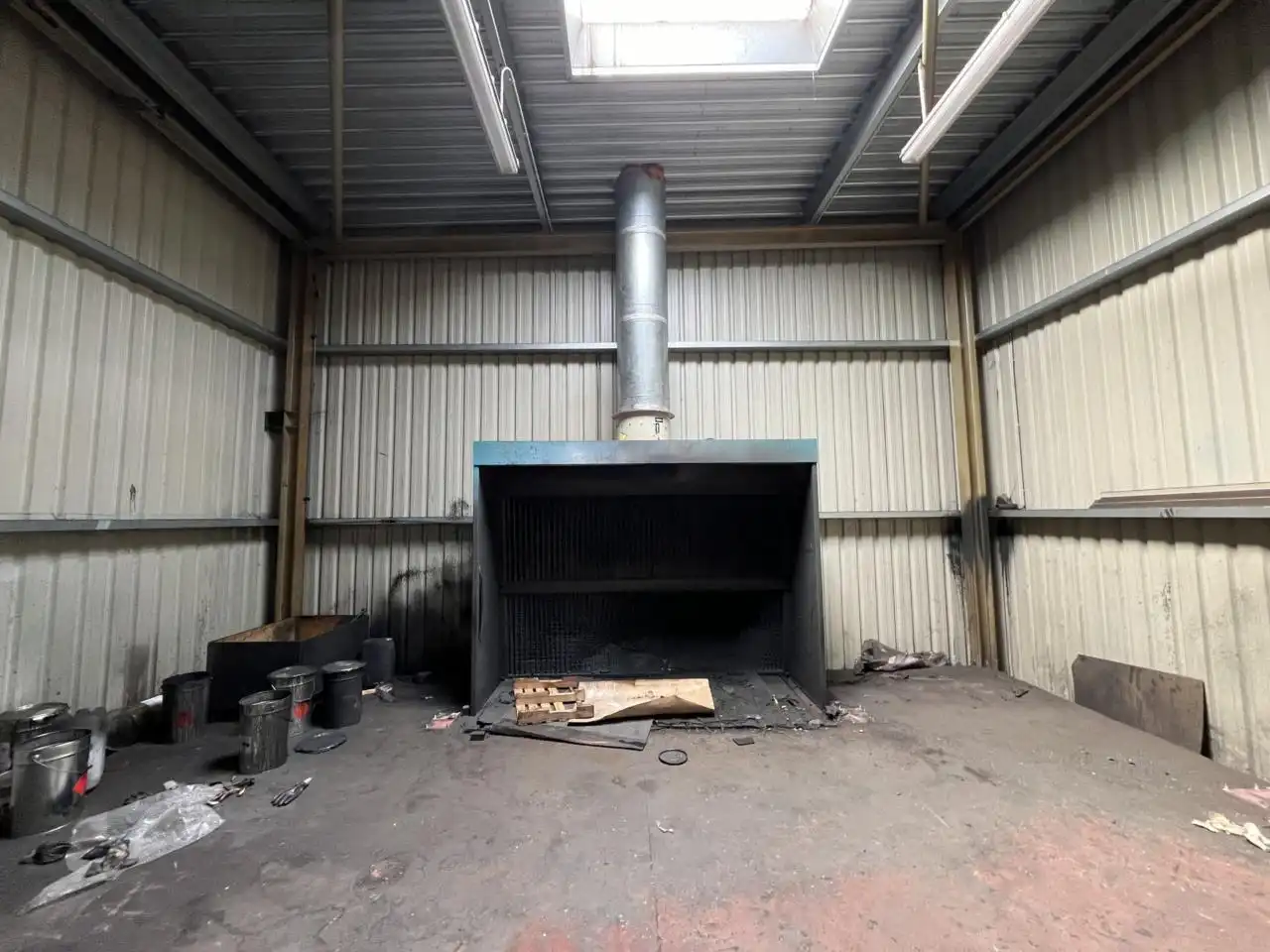 Nave industrial en venta en Manlleu con Alarma