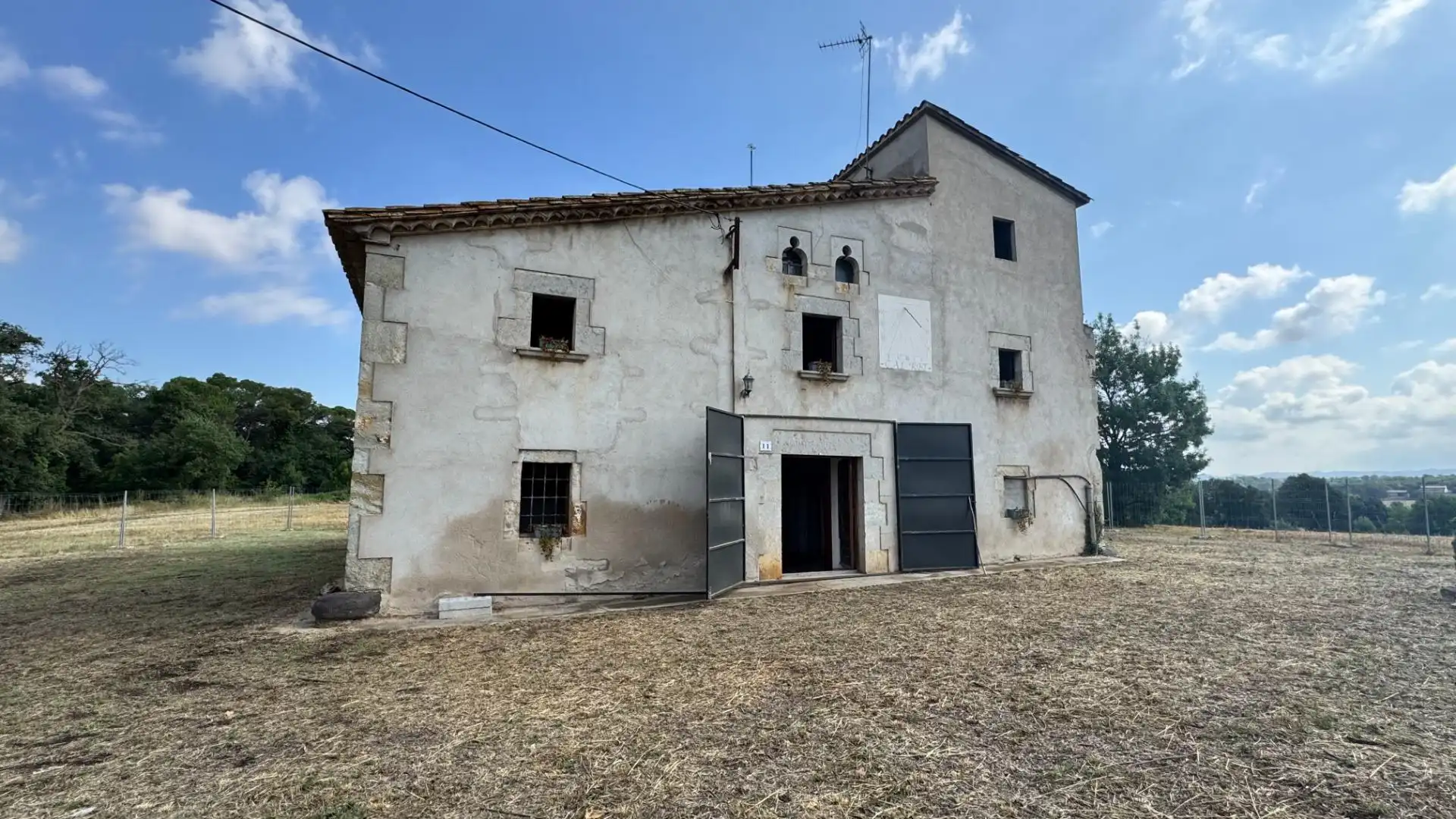 Vista exterior de Finca rústica en venda en Caldes de Malavella amb Calefacció i Jardí privat