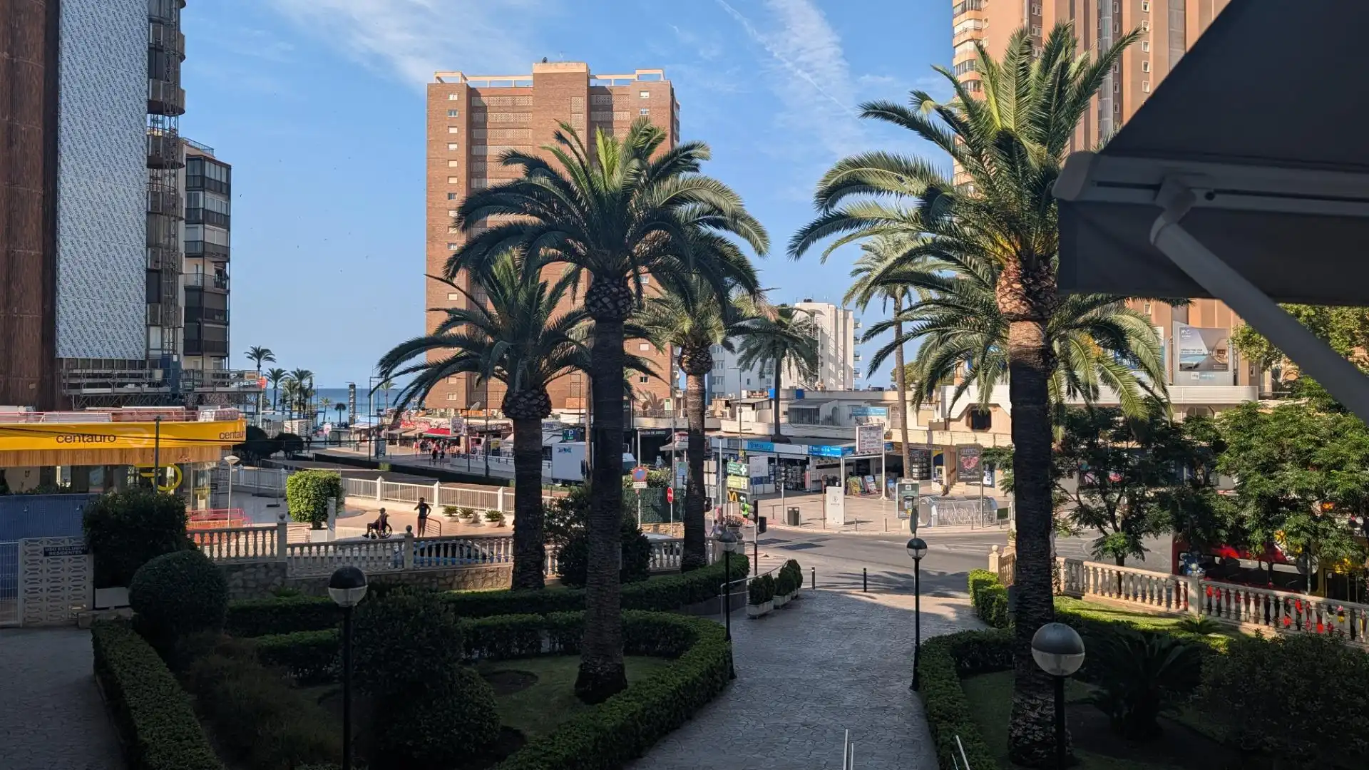 Vista exterior de Pis en venda en Benidorm amb Aire condicionat i Terrassa