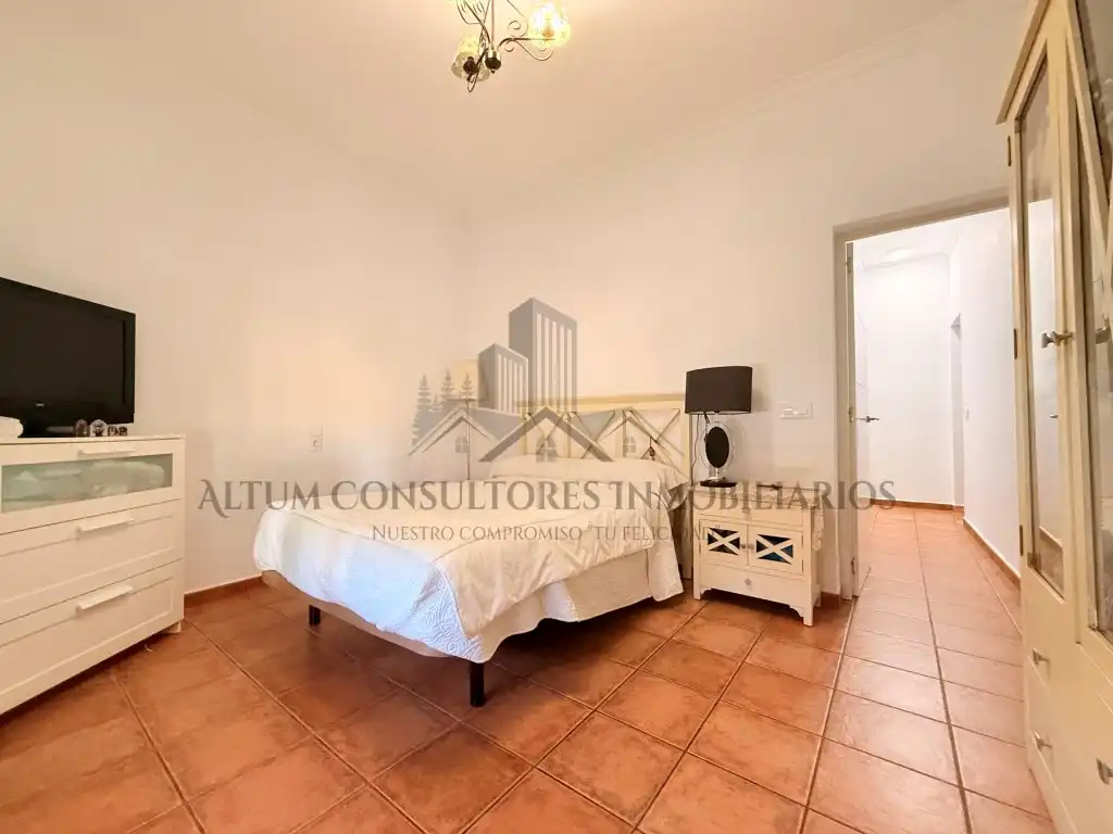 Dormitori de Casa o xalet en venda en Alcalá de Guadaira
